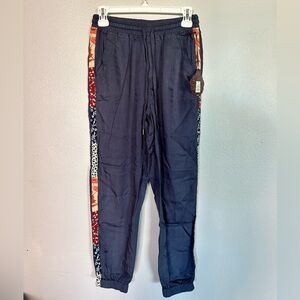 Knox Rose Printed Pants